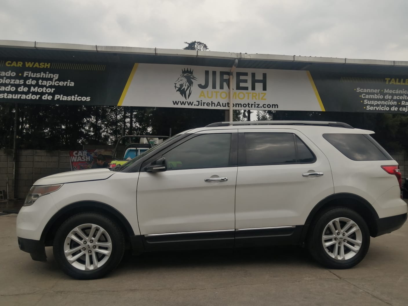 FORD EXPLORER 2013 AUTOMATICA 3 FILAS